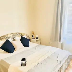  Apartman Hogyes Endre
